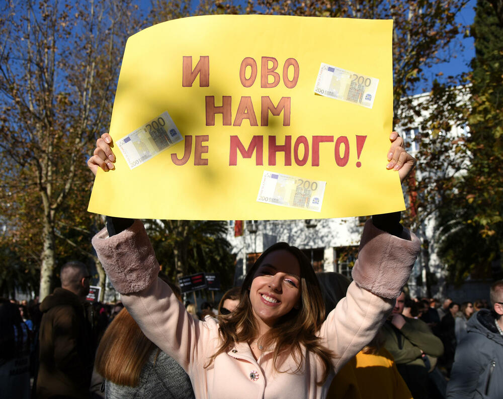 Protest prosvjetara Sindikat će pozvati na štrajk ako se ne izdvoji