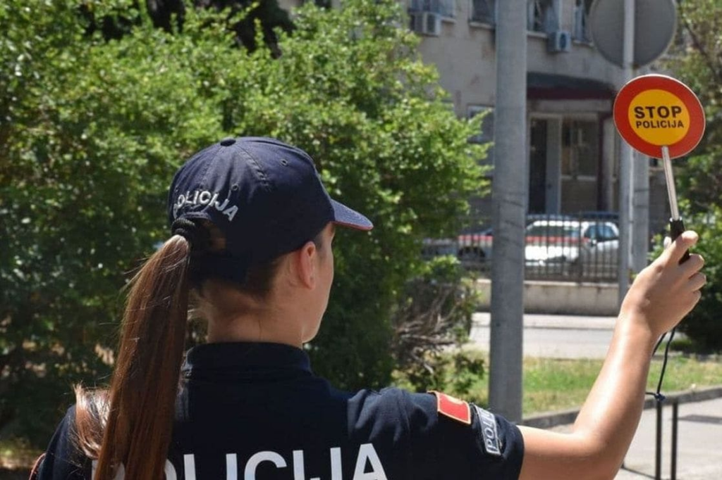 Budva: Bježao od policije pa izazvao udes, utvrđeno da nije imao položen vozački, bio pijan i drogiran