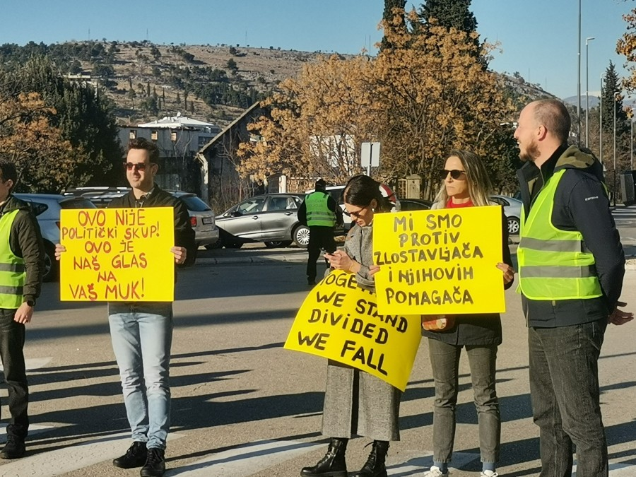 Podgorica: Završena blokada Bulevara ispred Gimnazije; Imamo više od 50 prijava