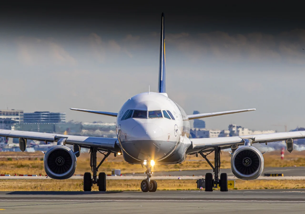 Obustavljeni letovi na aerodromu u Sankt Peterburgu