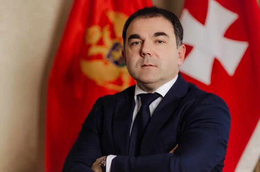 Đurašković: Eraković da ne brani Cetinjski manastir kako ga je do sada branio, a posebno da ga ne upoređuje sa plažama