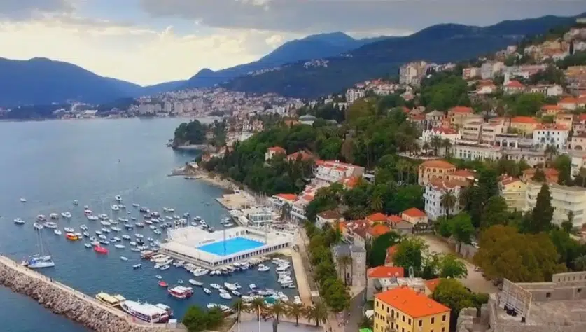 Za polovinu kupališta u Herceg Novom zakupci još nisu potpisali ugovore
