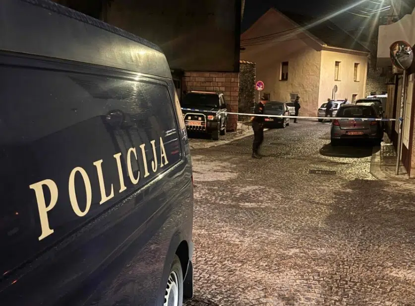 Pucnjava u Staroj varoši: Ranjena žena i dalje kritično