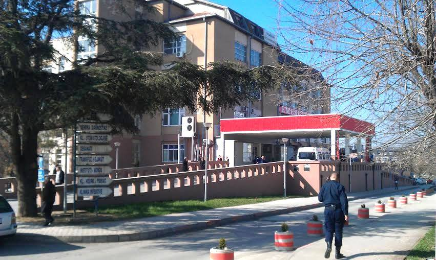 Eksplodiralo vozilo v.d. direktora Kliničkog centra u Prištini
