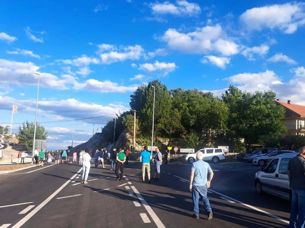 Cetinje: Na Kruševom ždrijelu i danas blokada saobraćaja