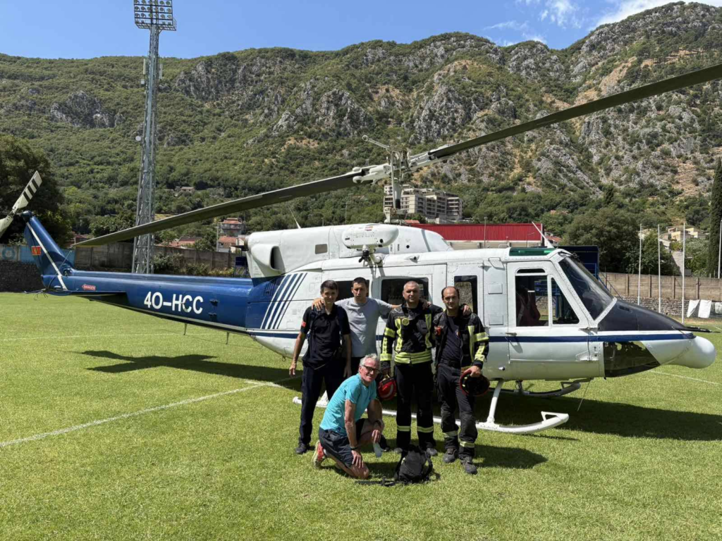 Rizična akcija spašavanja planinara trajala 14 sati: Angažovan i helikopter MUP-a