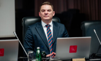 Šahmanović će donirati svoju mjesečnu platu za pomoć zajednicama pogođenim požarima