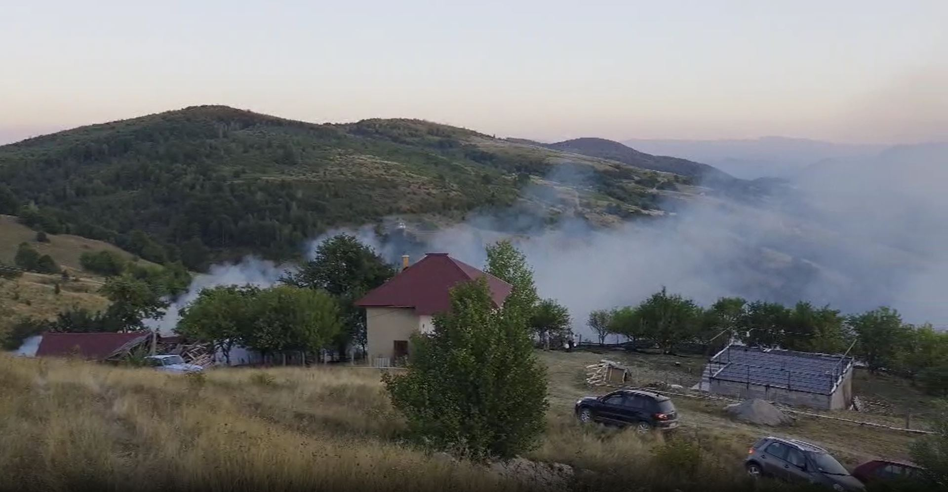 Požar u Bijelom Polju, ugrožene kuće