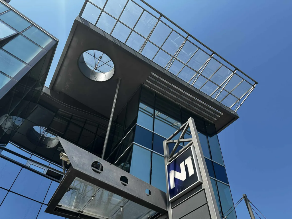 Novinari N1 nikada neće vezivati konja Aleksandru Vučiću