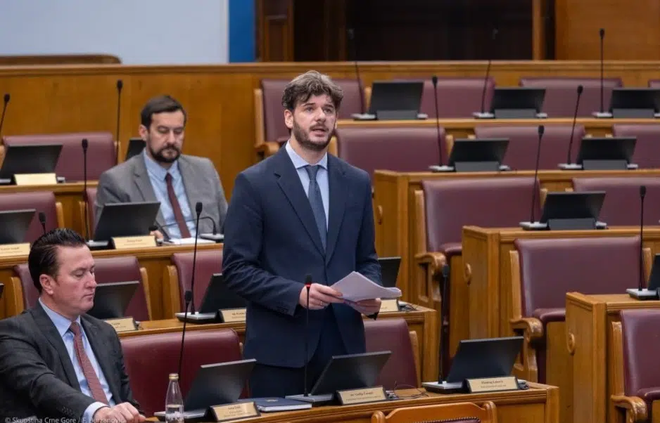 Čarapić: Jezici u Crnoj Gori treba da budu ravnopravni, to pitanje ćemo riješiti kad bude stabilna i mirna atmosfera